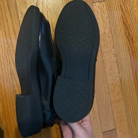 Vagabond Naima Loafer - Picture 3 of 7